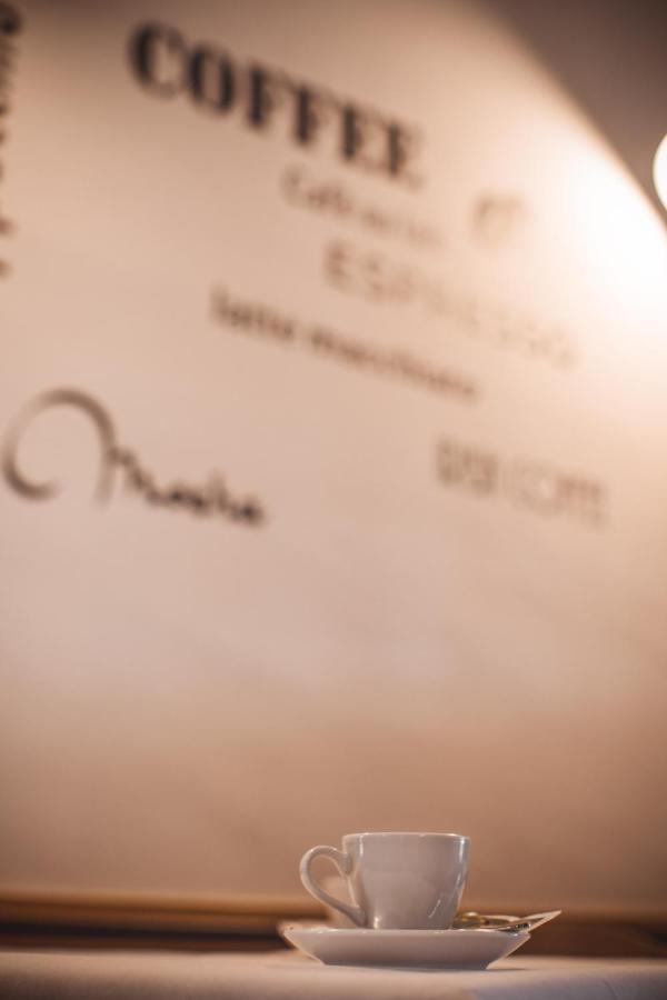 Hotel Cantalodole マジョーネ エクステリア 写真