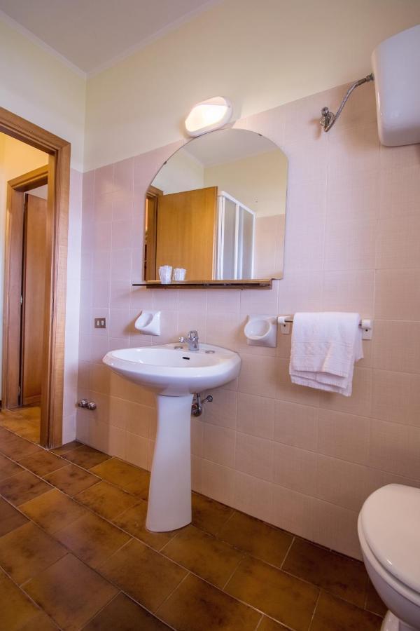 Hotel Cantalodole マジョーネ エクステリア 写真