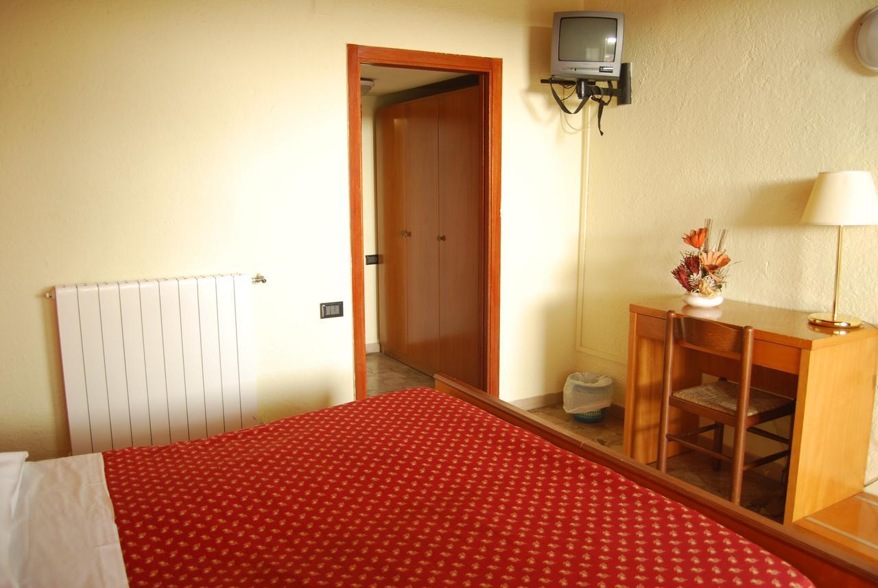 Hotel Cantalodole マジョーネ エクステリア 写真