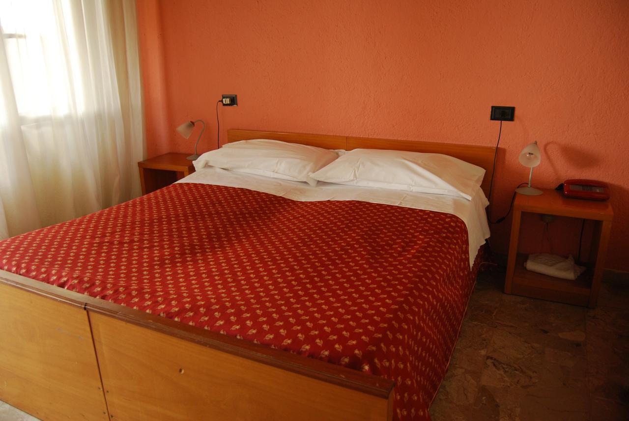 Hotel Cantalodole マジョーネ エクステリア 写真